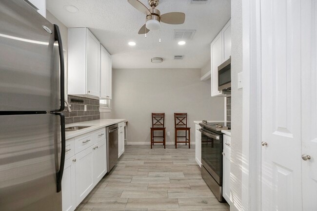 Photo - 702 Reynolds Ave
