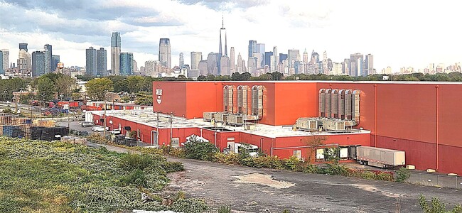 Building Photo - 708 Garfield Ave Unit 2