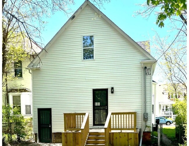 Photo - Beautifully renovated Lasalle Gardens home
