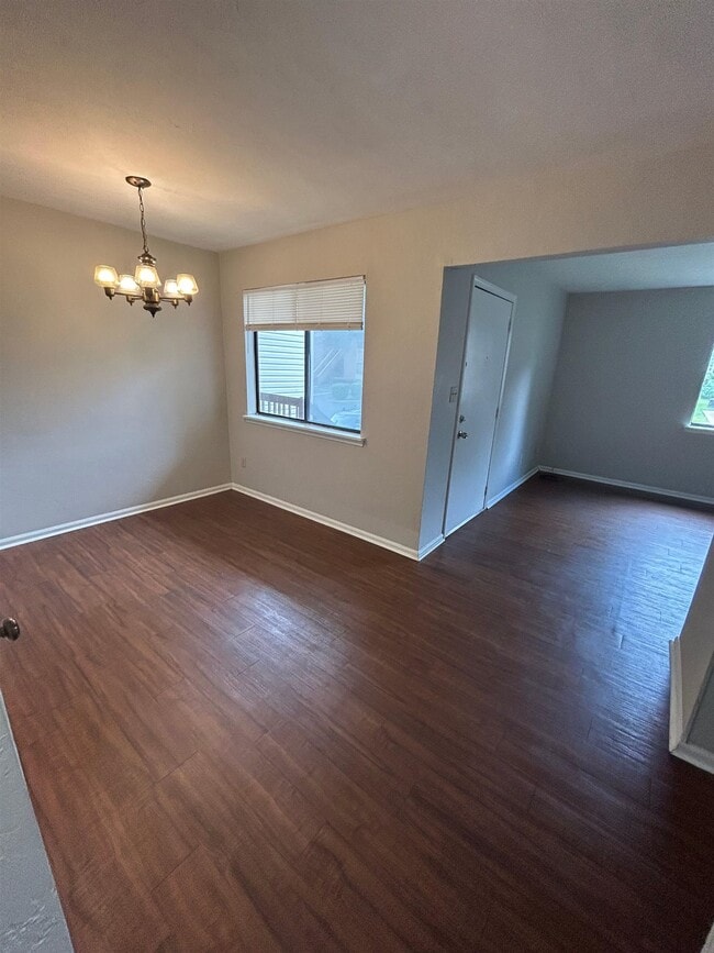 Photo - 1445 Willow Bend Way