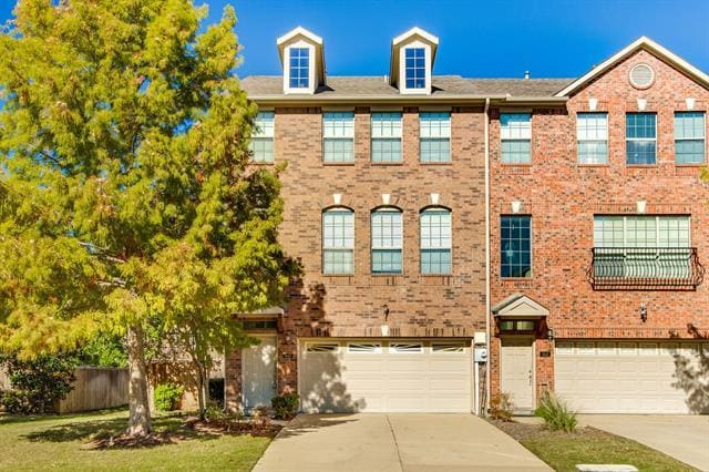 Photo - 449 Busher Dr