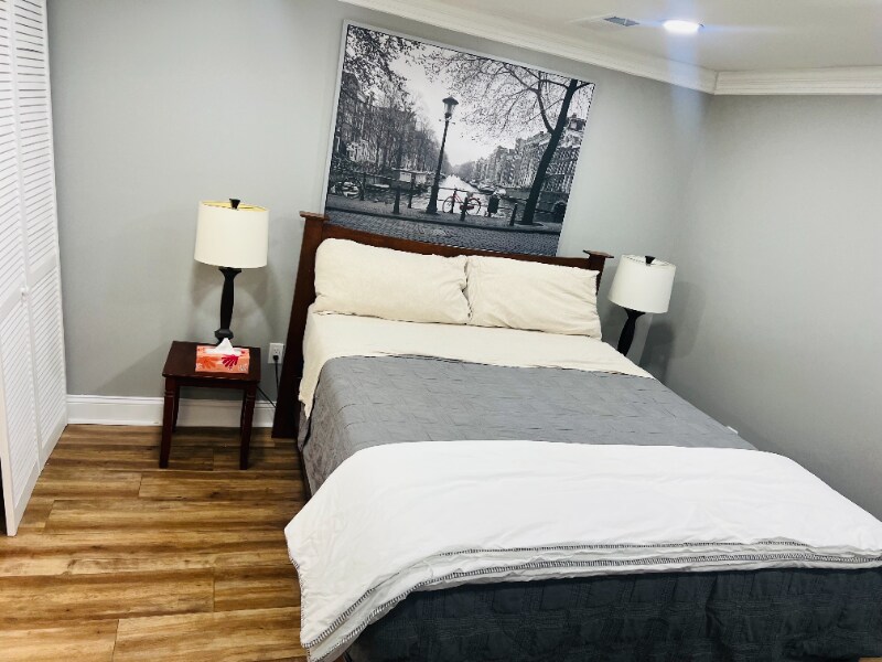 Photo - 1028 Crittenden St NE