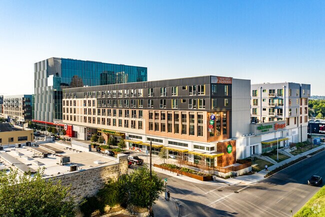 Building Photo - Residences at Saltillo Rental