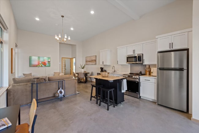 Photo - 617 S Adams St Unit 102