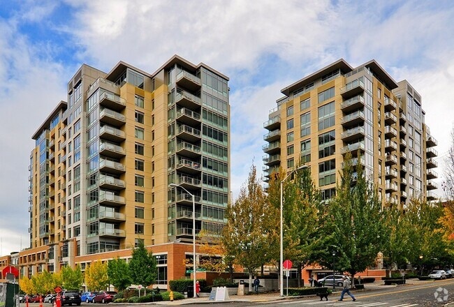 Building Photo - Great 2bd 2ba condo in Downtown/South Lake...