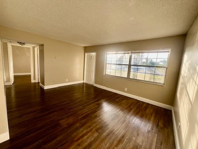 Photo - 3440 Rudolph Rd Unidad 2