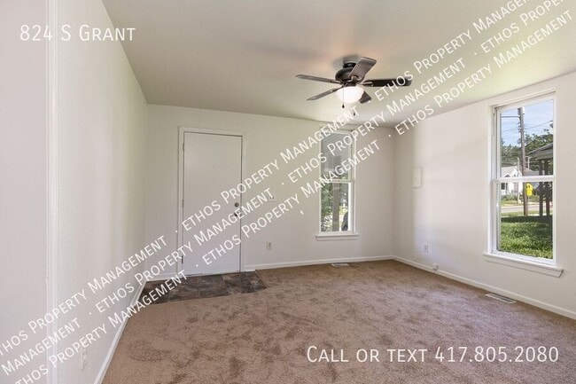 Photo - 824 S Grant-