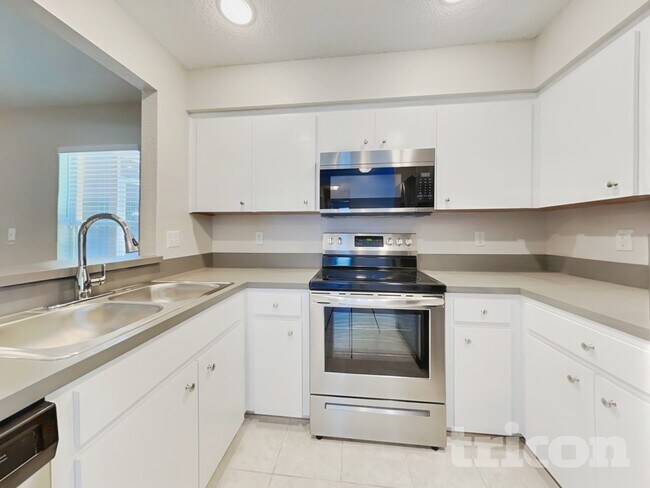 Photo - 1782 Grey Fox Dr