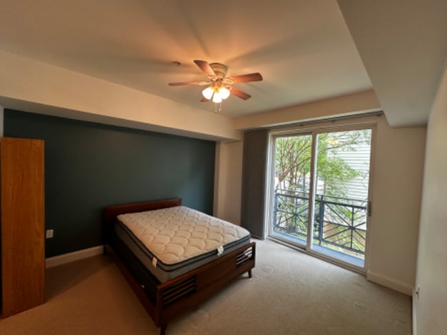 Photo - 428 Monroe Ln
