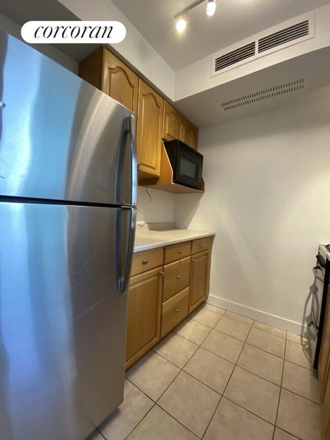 Photo - 159 W 53rd St
