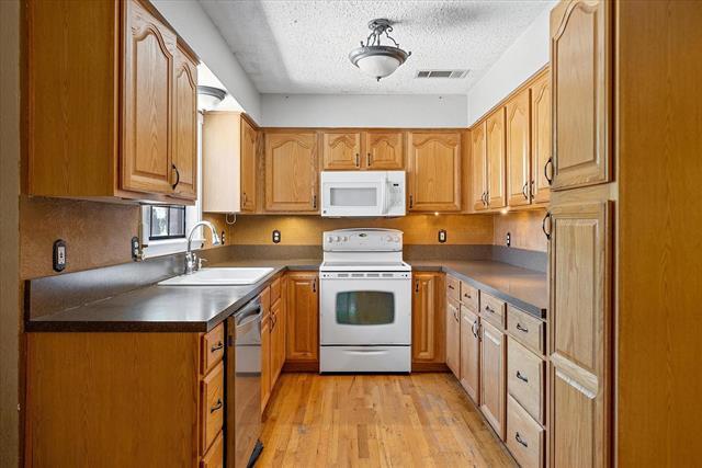 Photo - 2908 Lynell Dr