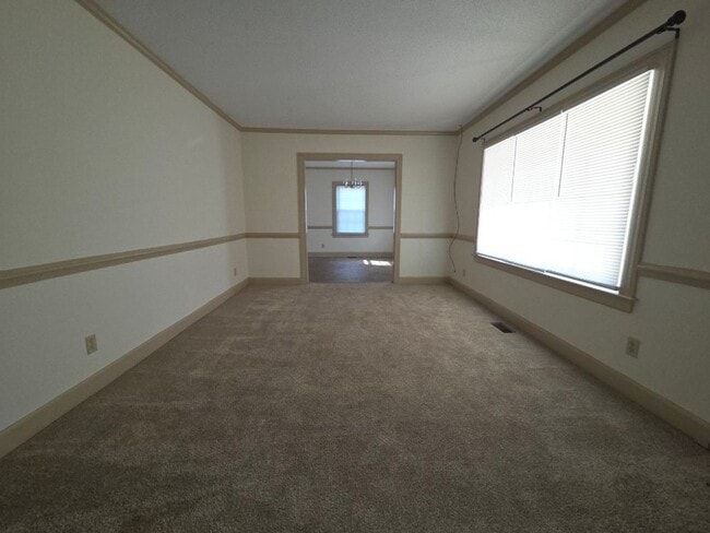 Photo - 311 Moyton Ave
