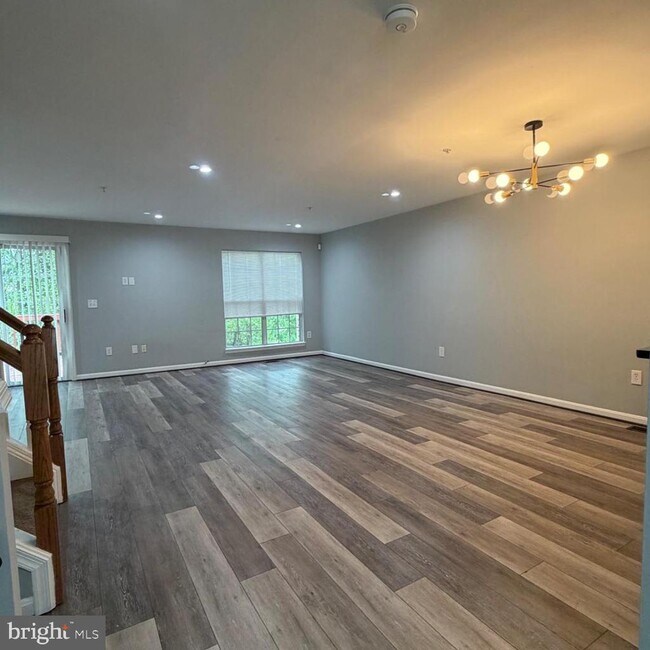 Photo - 10875 Sherwood Hill Rd
