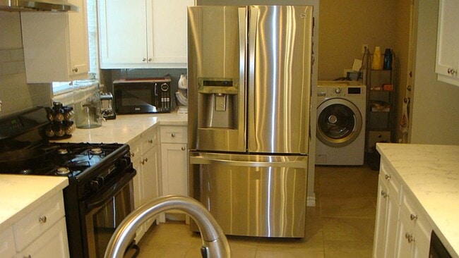 Photo - 112 Robert Lee Rd House