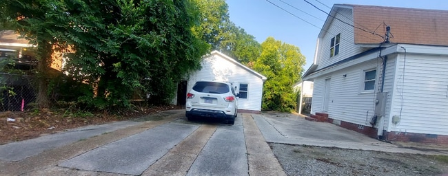 Photo - 1708 E 4th St