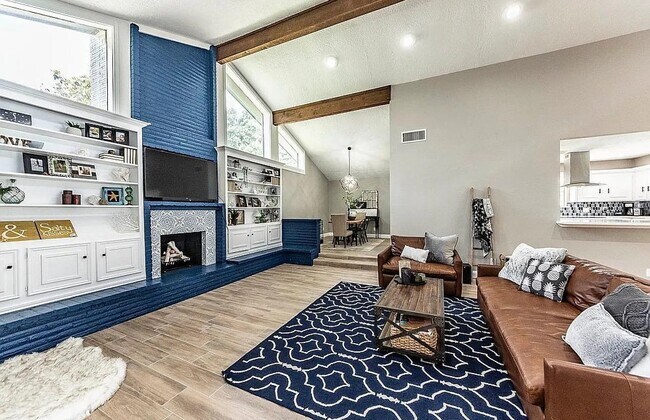 Photo - 3610 Lonniewood Dr