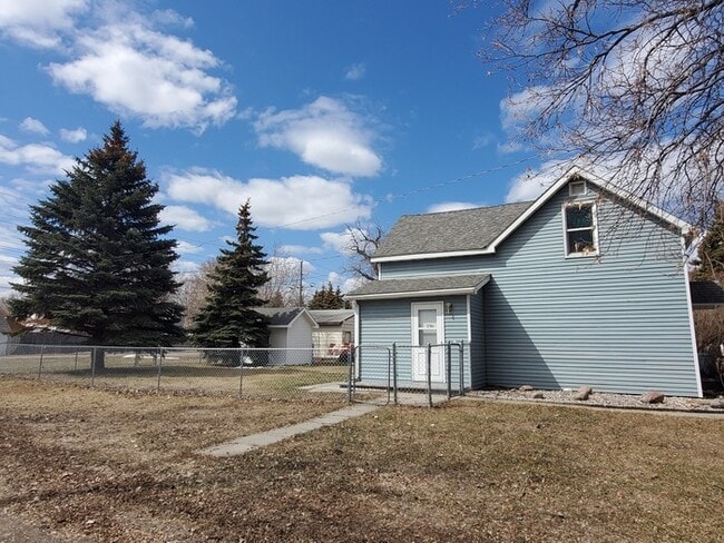 Photo - 301 Leonard Ave