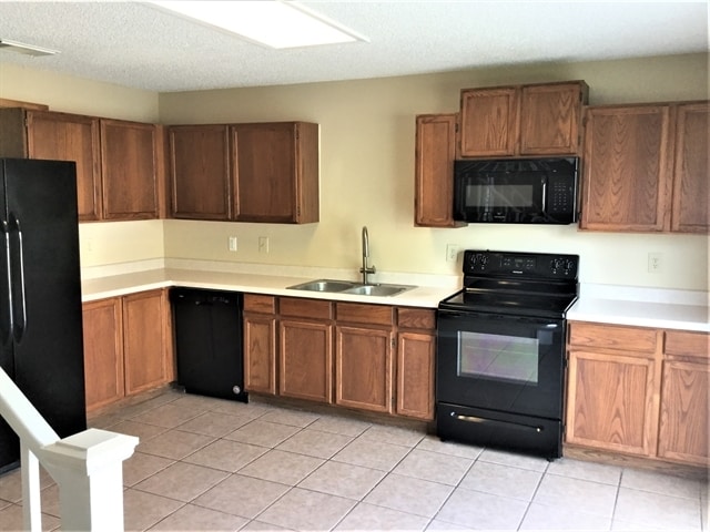 Photo - 4531 Sherwood Way