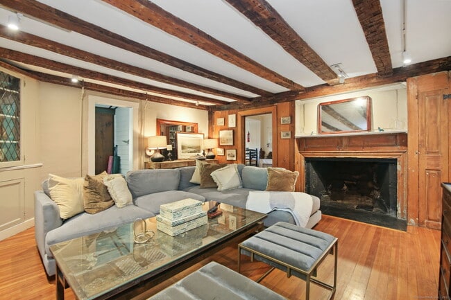 Photo - 83 Linden Ave