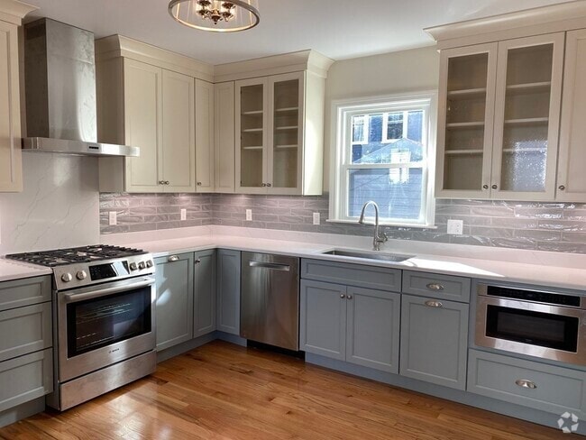 Building Photo - 46 Forrester St Rental