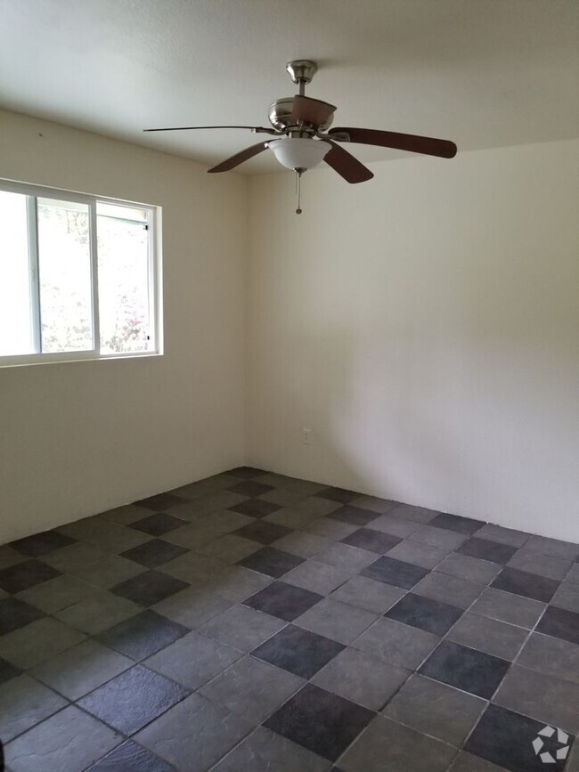 Building Photo - 2BD 1BA in Mt. View Rental