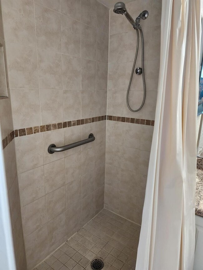 Photo - 2216 N Cypress Bend Dr Unit 402