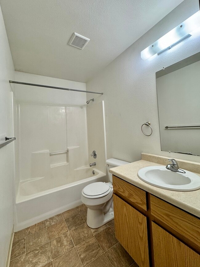 Photo - 2340 Fairview Ave Unit 3