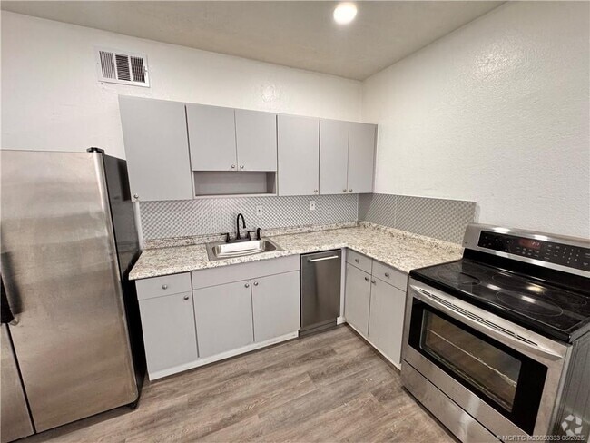 Building Photo - 1144 NW 30th St Rental