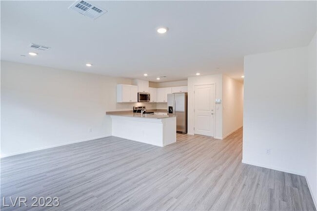 Photo - Modern 3-Bedroom Townhome in Highly Desire...