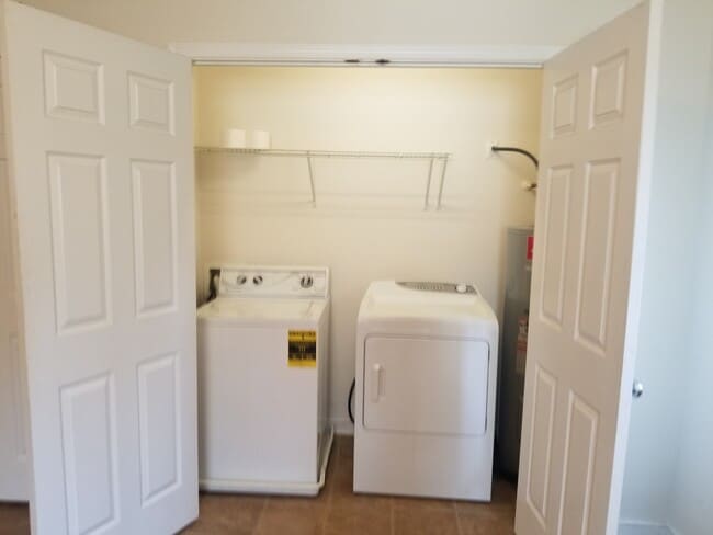 Washer & dryer in apartment - 2521 Gravel Hill Rd Unit One Bd Apt. Richmond VA