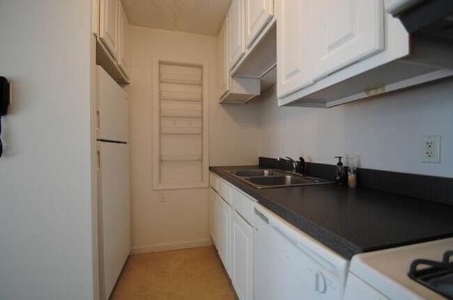 Photo - 1750 N Marywood Ave Unit 413