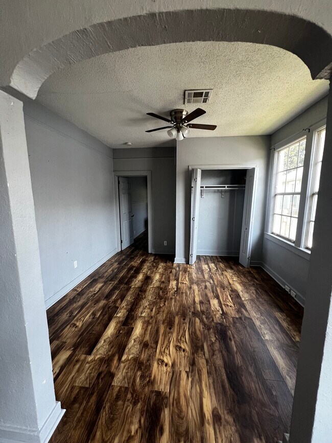 Photo - 846 Lebeau St Townhome