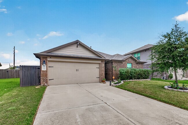 Photo - 811 Petunia Falls Ln
