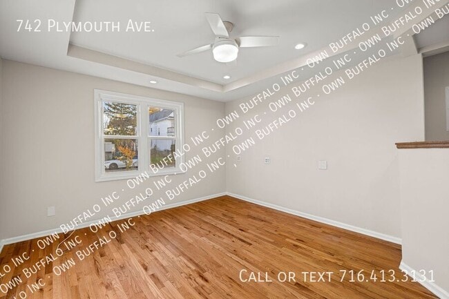 Photo - 742 Plymouth Ave