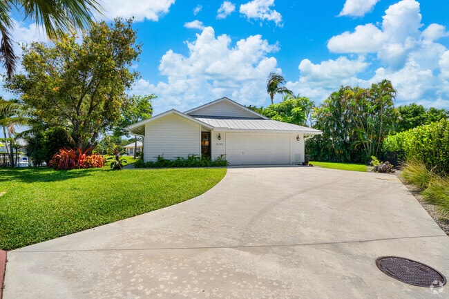 Building Photo - 10762 SE Burgee Ct Rental