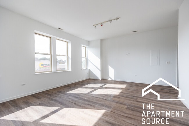 Photo - 2700 W North Ave Unit 206