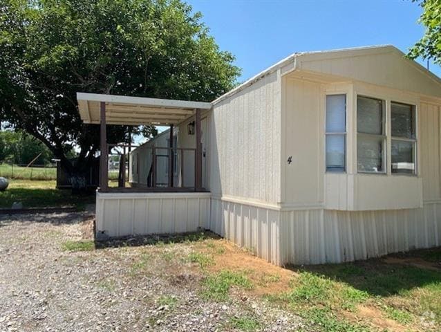 Building Photo - 1620 E Reno Rd Rental
