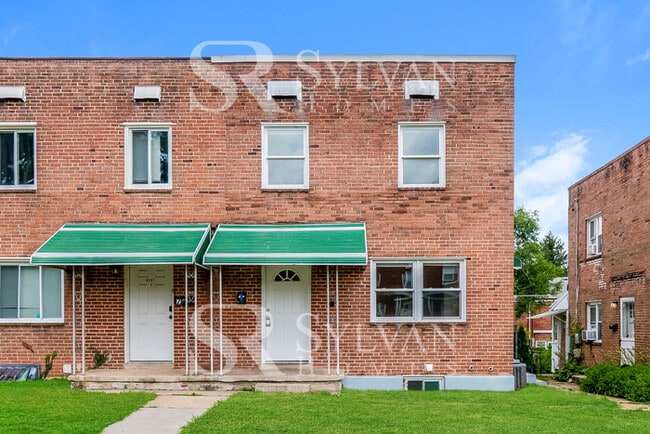 Building Photo - The Lifestyle You Deserve. Rental