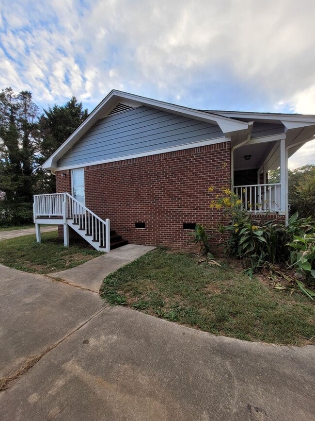 Photo - For Rent - Hart County - Fay Kight Circle - Three Bedroom and Two Bathroom Home