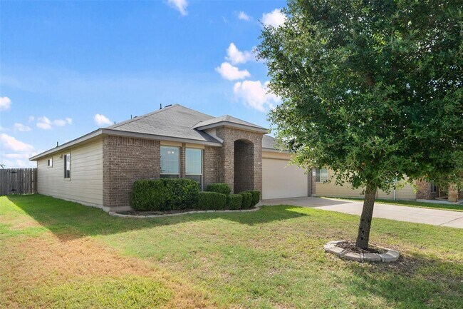Photo - 208 Plata Ln