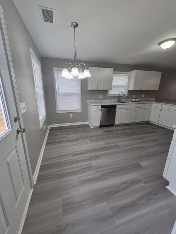 Photo - 151 Charlotte Cir