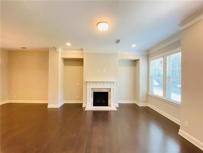 Photo - 1815 Hislop Ln