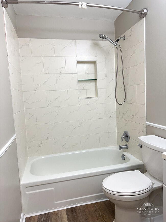 Photo - 408 Spring Hill Rd