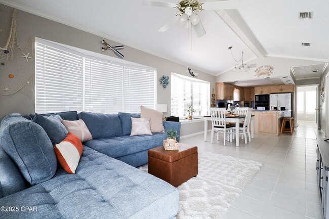 Photo - 610 Sea Breeze Dr