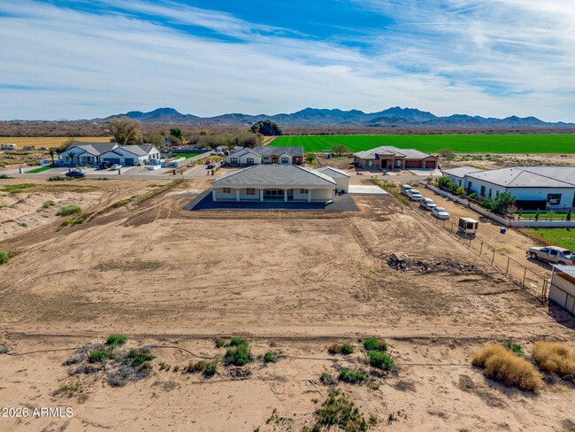 Building Photo - 22926 W La Mirada Dr