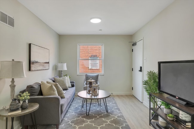 2649 Keokuk St Unit 1R