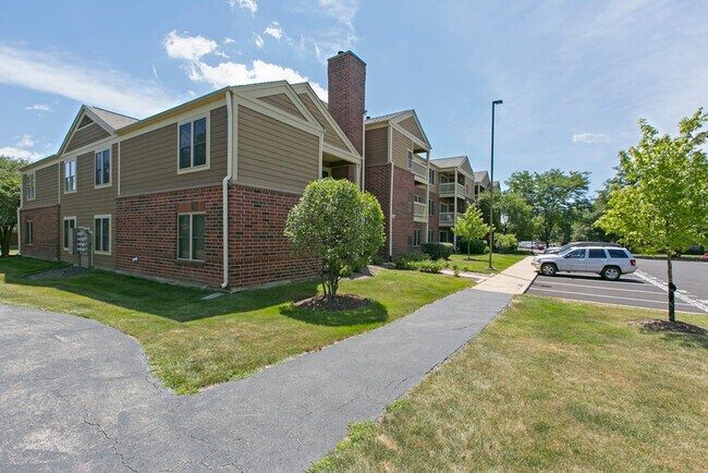 Photo - 107 Glengarry Dr Unit 201