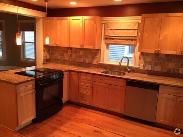 Building Photo - 83 Prichard Ave Unit 1 Rental