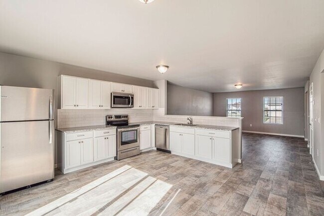 Photo - 5484 Eagle Glen Dr SW