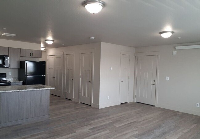 6175 N Silver Fox Rd Unidad #4